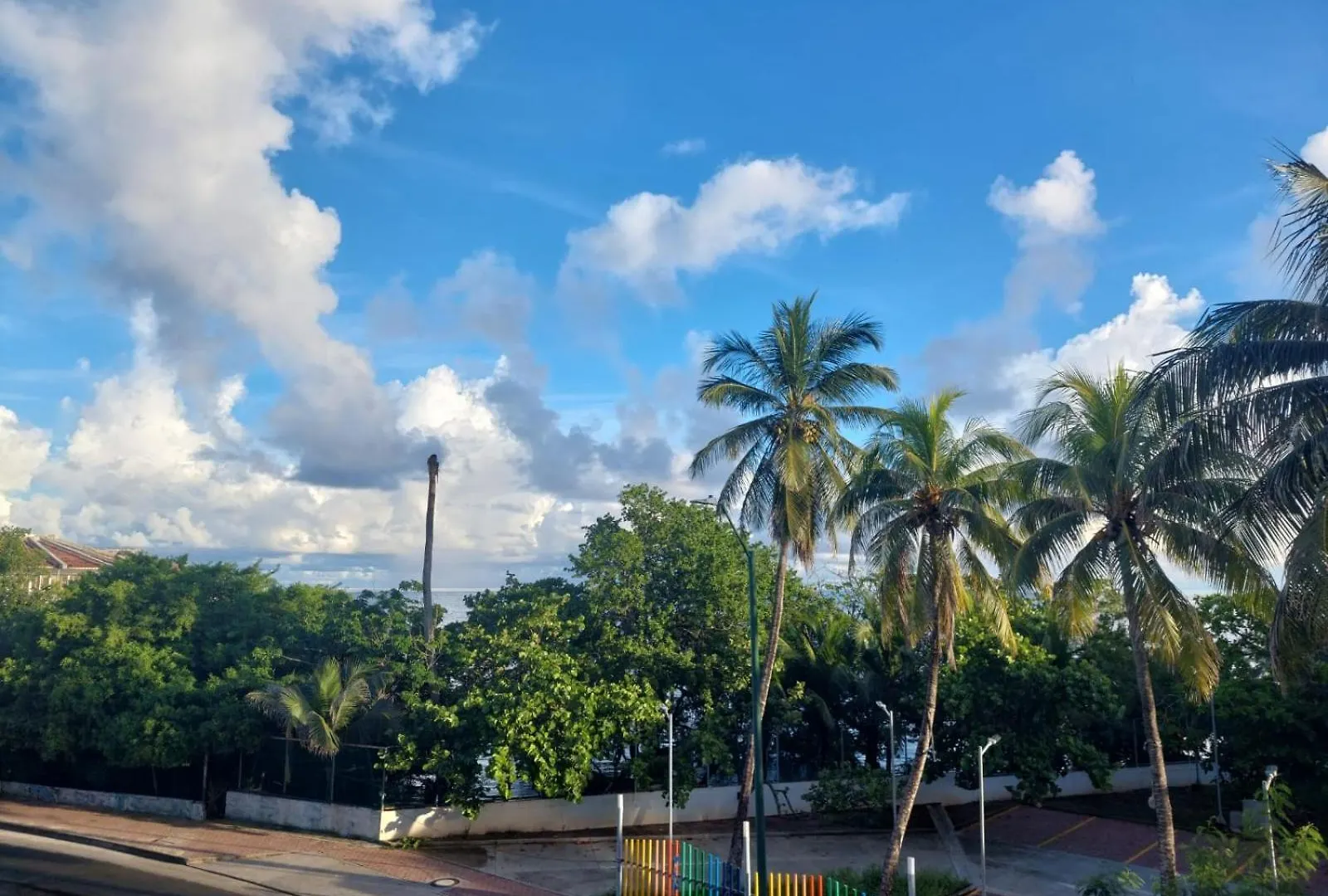 Apartamento En San Andres Frente Al Mar Con Piscina